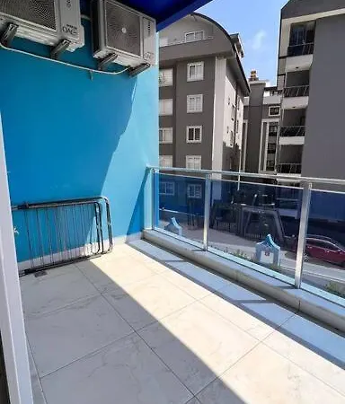 Blue Tower דירה